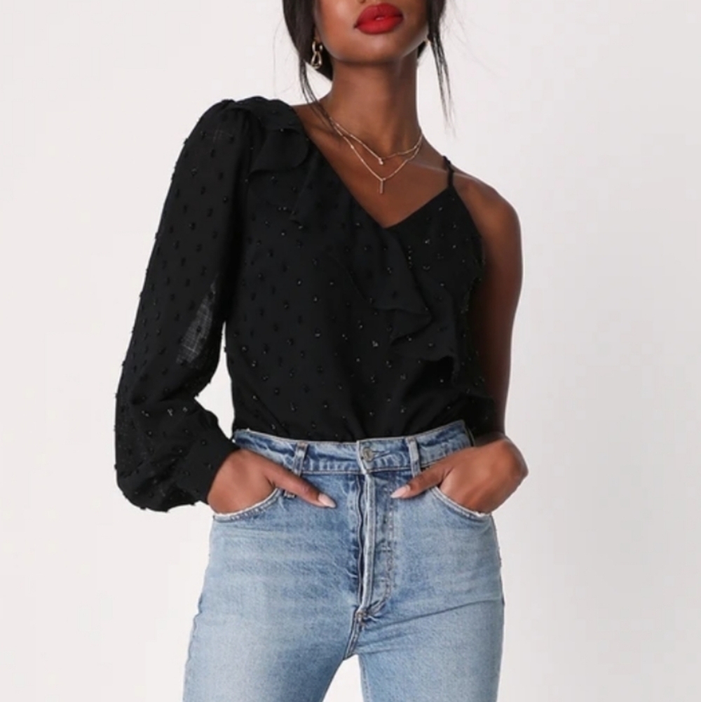 Lulu's "Picking Sides" Swiss Dot One Shoulder Bodysuit - Picture 2 of 12